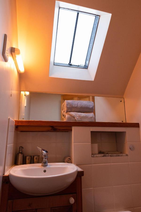 Schoolhouse Bed & Breakfast Ballater Bagian luar foto