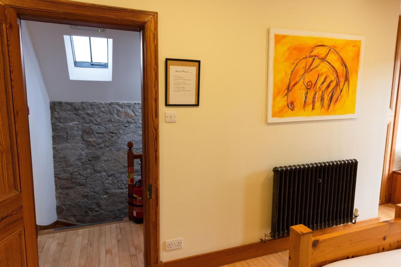 Schoolhouse Bed & Breakfast Ballater Bagian luar foto